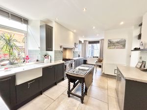 Photo 9- click for photo gallery